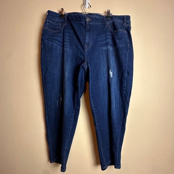 Lane Bryant NWT Girlfriend Jeans Studded Pocket Distressed Dark Wash Size 22 - Picture 2 of 15